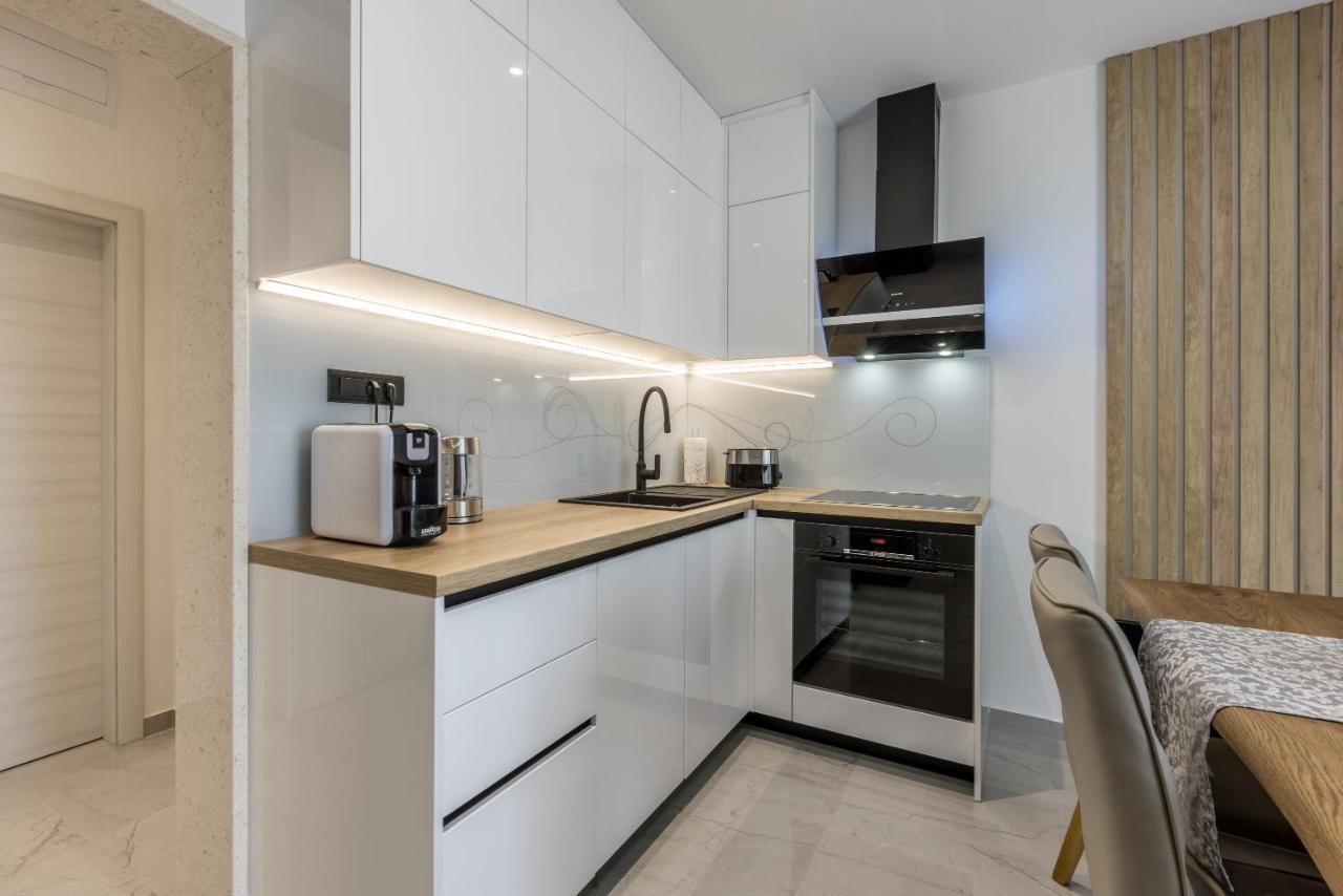 Apartments Petra โบล ภายนอก รูปภาพ